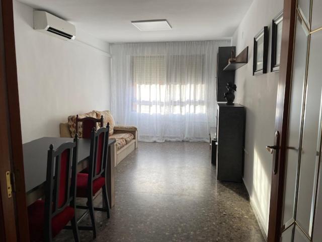 Apartment Diagonal *